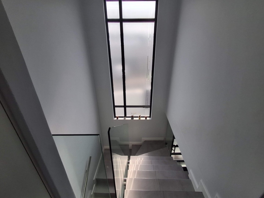 4 Bedroom Property for Sale in Sandown Western Cape